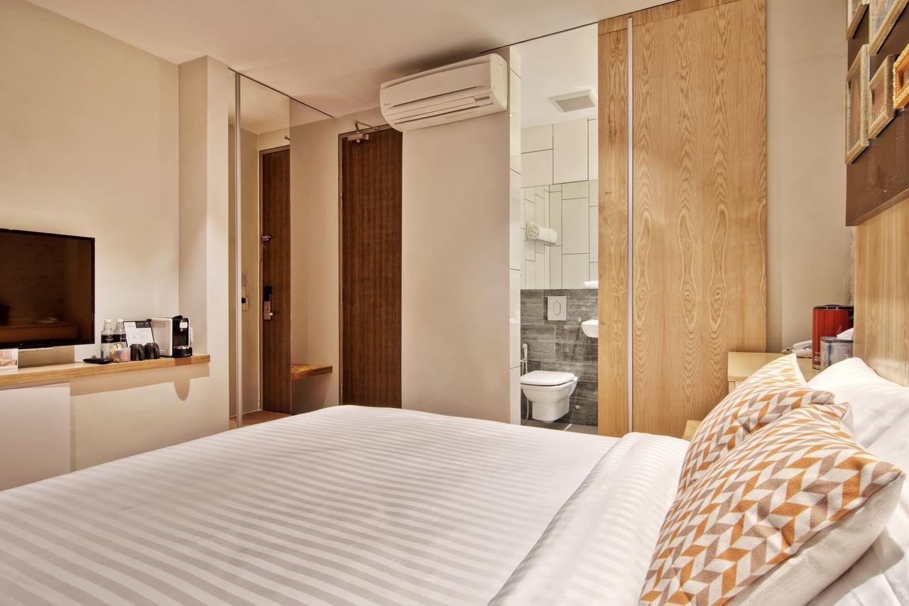 Timez Hotel Melaka Екстериор снимка