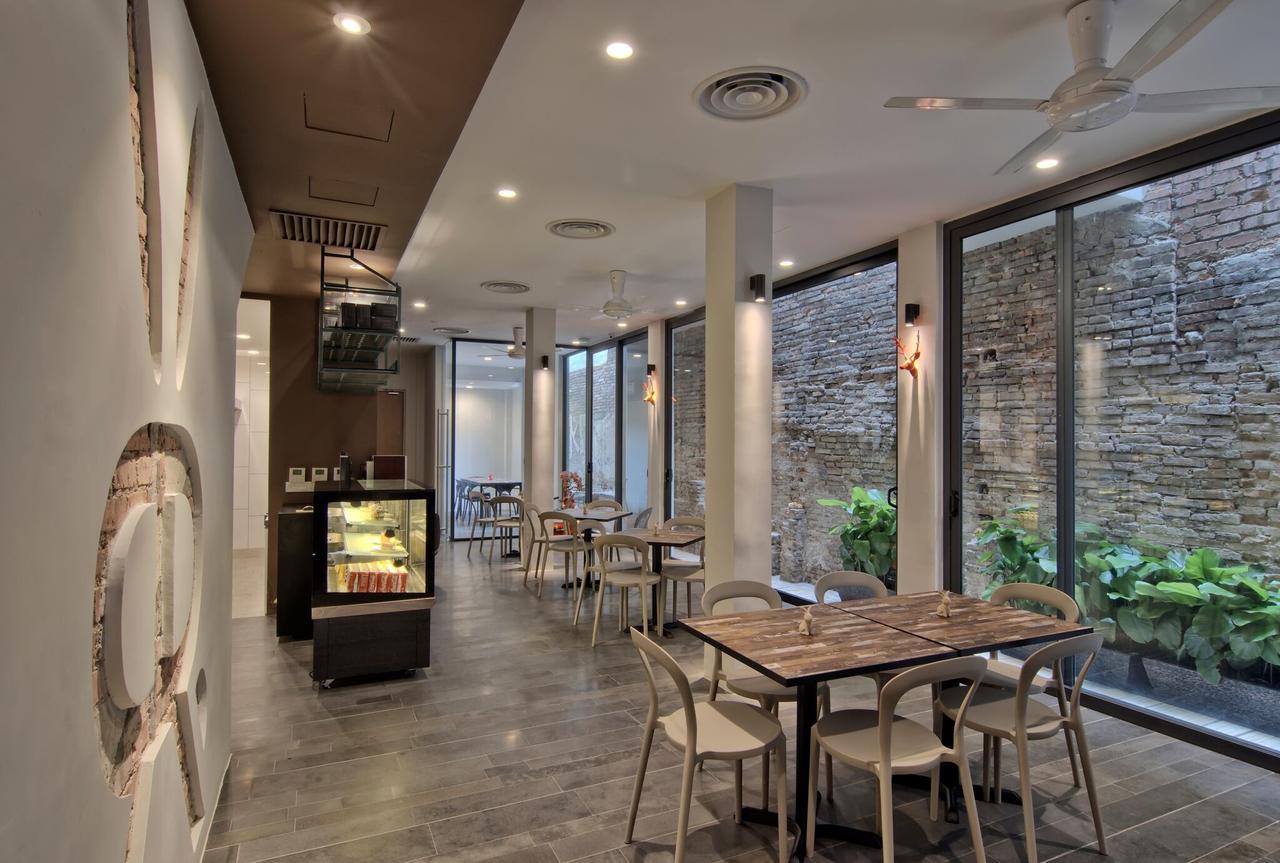 Timez Hotel Melaka Екстериор снимка