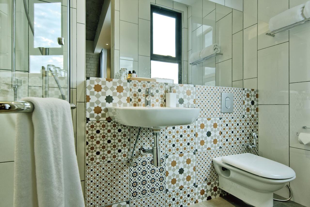 Timez Hotel Melaka Екстериор снимка