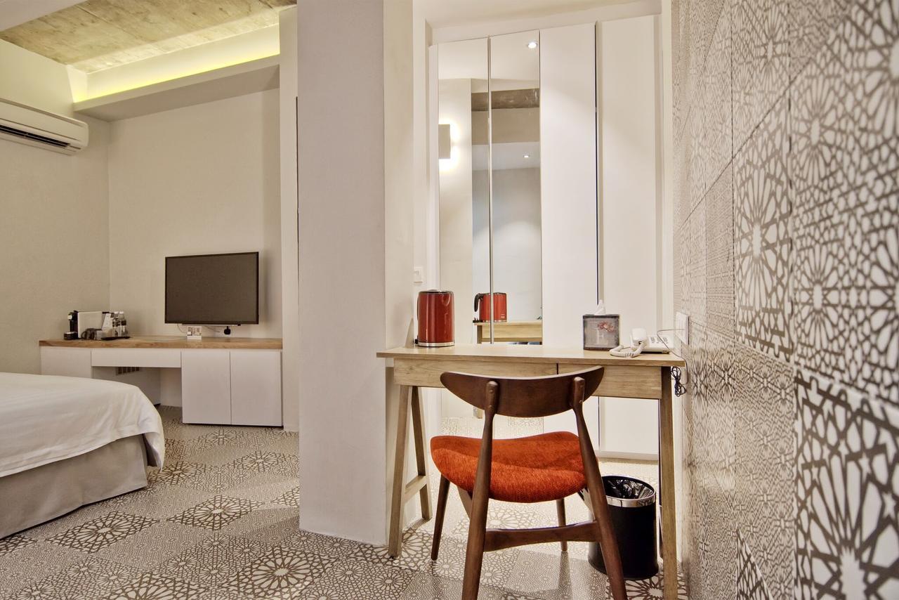 Timez Hotel Melaka Екстериор снимка