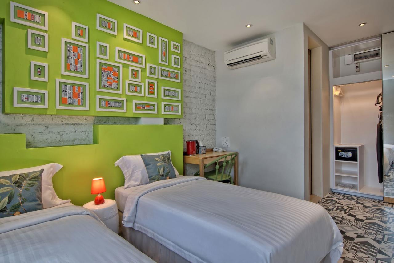 Timez Hotel Melaka Екстериор снимка