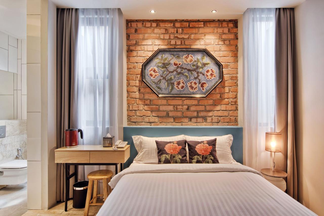 Timez Hotel Melaka Екстериор снимка